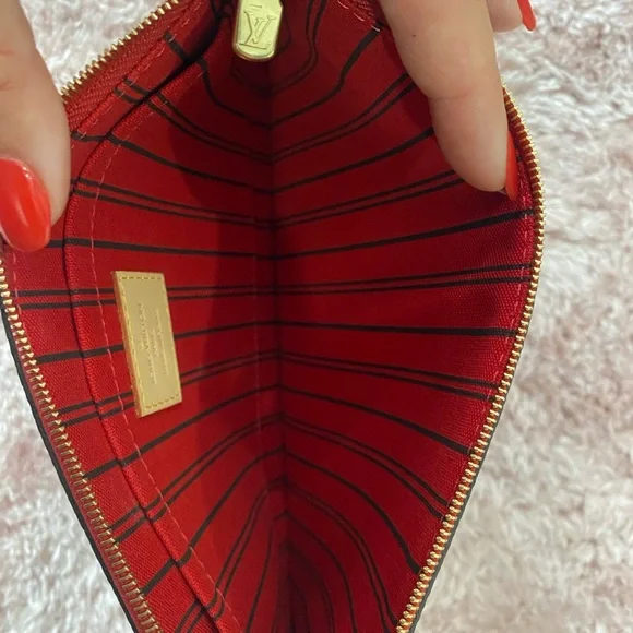 Authentic Louis Vuitton neverfull GM monogram pouch wristlet NEW - Picture 6 of 10